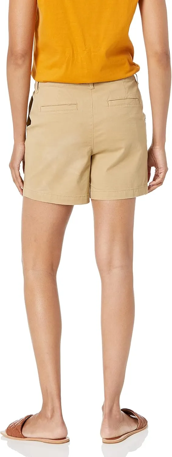 Amazon Essentials Women's Mid-Rise Slim-Fit 5 Inch Inseam Khaki Short (Available in Straight and Curvy Fits)