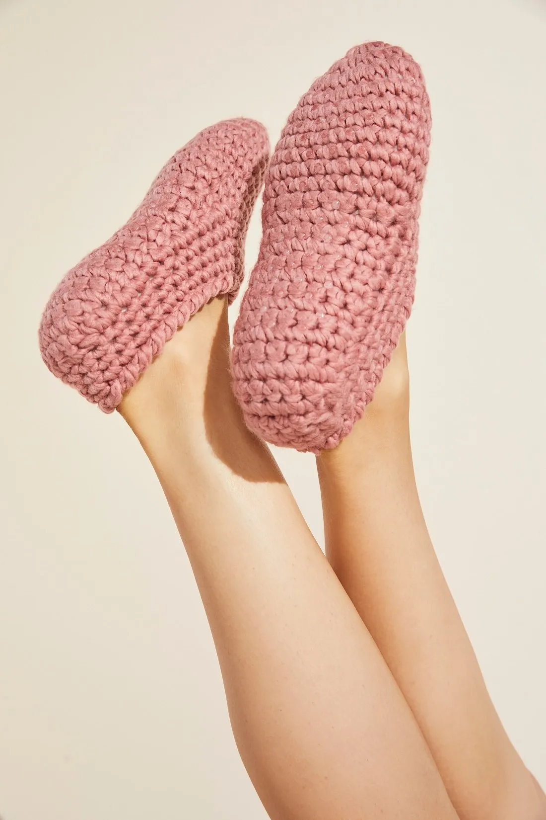 Plush Ankle Slipper Socks in La Rosa